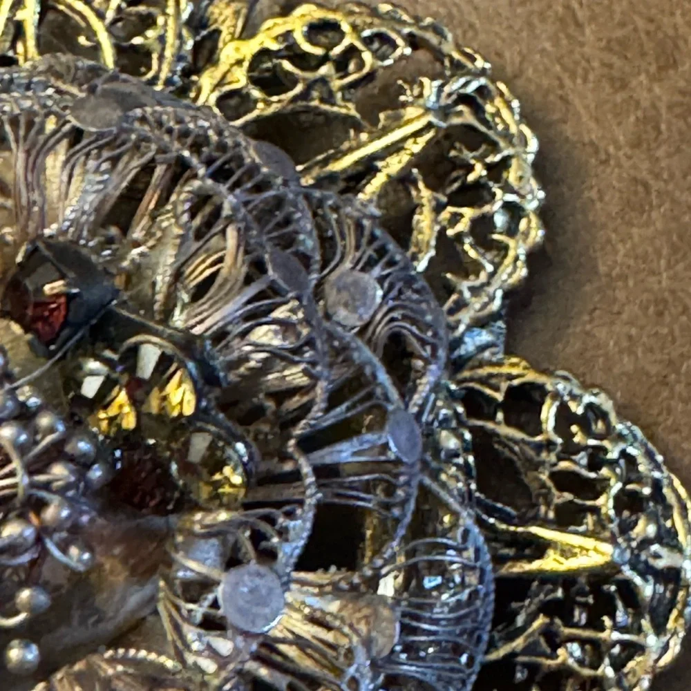 Very rare VTG estate filigree collage brooch/pendant w/rhinestones
